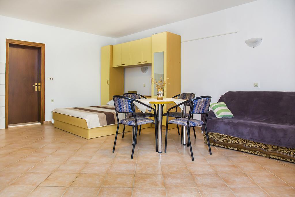 Apartments Zovko Drače Extérieur photo